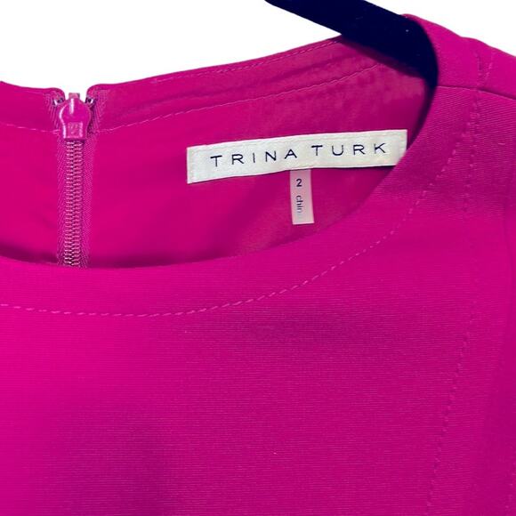 Trina Turk Magenta Sheath Sleeveless dress women’s size 2 - Picture 2 of 5